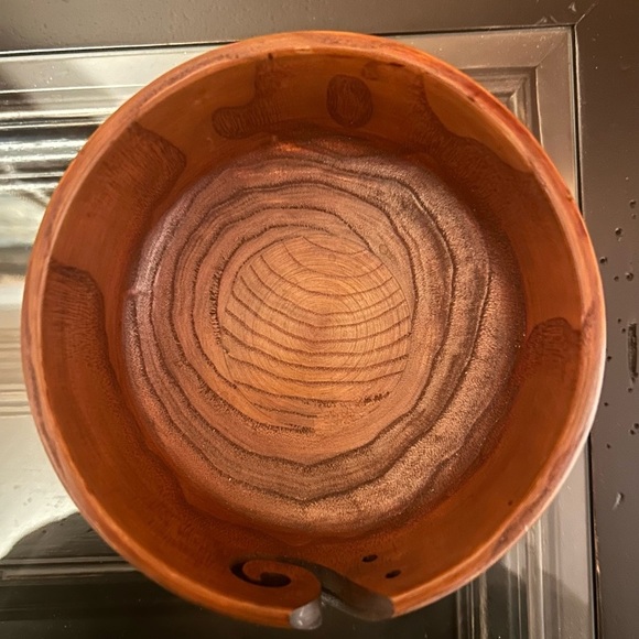 Wooden Yarn Bowl Skein Holder - Picture 2 of 6